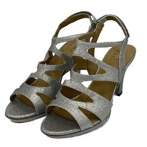 Naturalizer Dianna Strappy Heeled Sandal in Silver Glitter Size 10M
